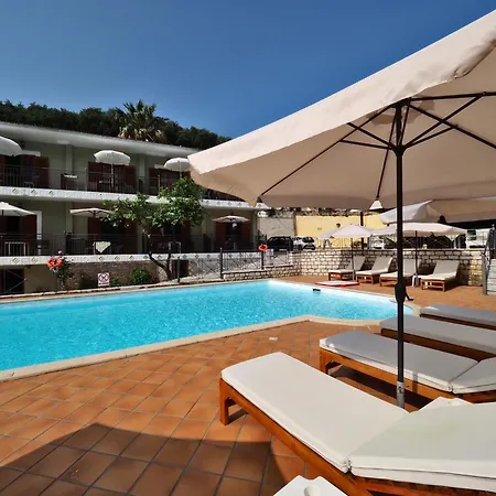 Bella Vista & Párga