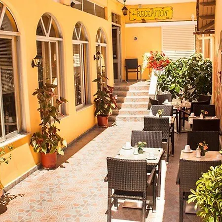 Aparthotel Bella Vista & 2*