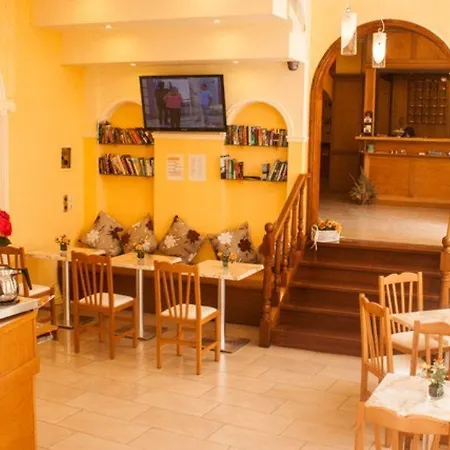 Aparthotel Bella Vista & 2*