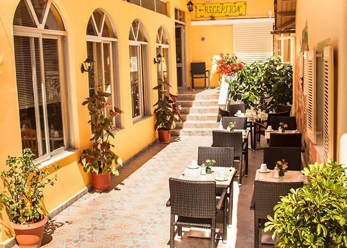 Hotel apartamentowy Bella Vista & 2*