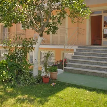 מלון דירות Bella Vista &