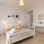 Bella Vista &