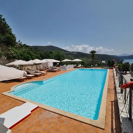 Lägenhetshotell Bella Vista & Parga