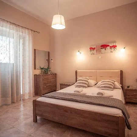 Bella Vista & Parga