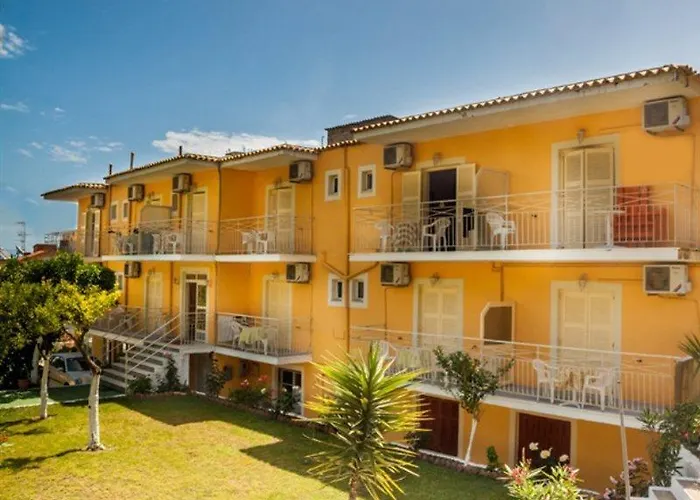 Aparthotel Bella Vista &